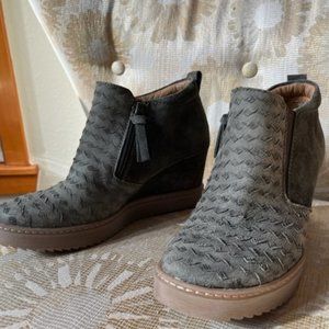 Army Green Slayton Suede Bootie - Women Brand: Söfft size 7 US